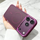 Capa Salv Case Posh roxa para iPhone, vista traseira com anel e moldura das câmeras